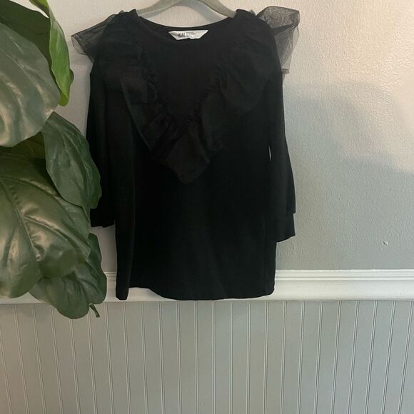 H&M Girls Black Sweater with Tulle Ruffle Details Size 5T - Picture 2 of 8